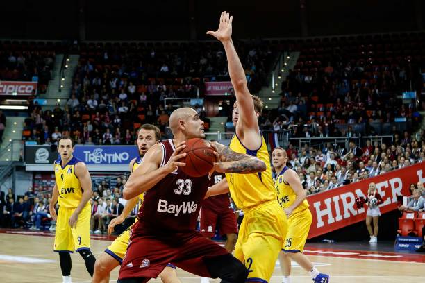 中场位置上 中场位置上