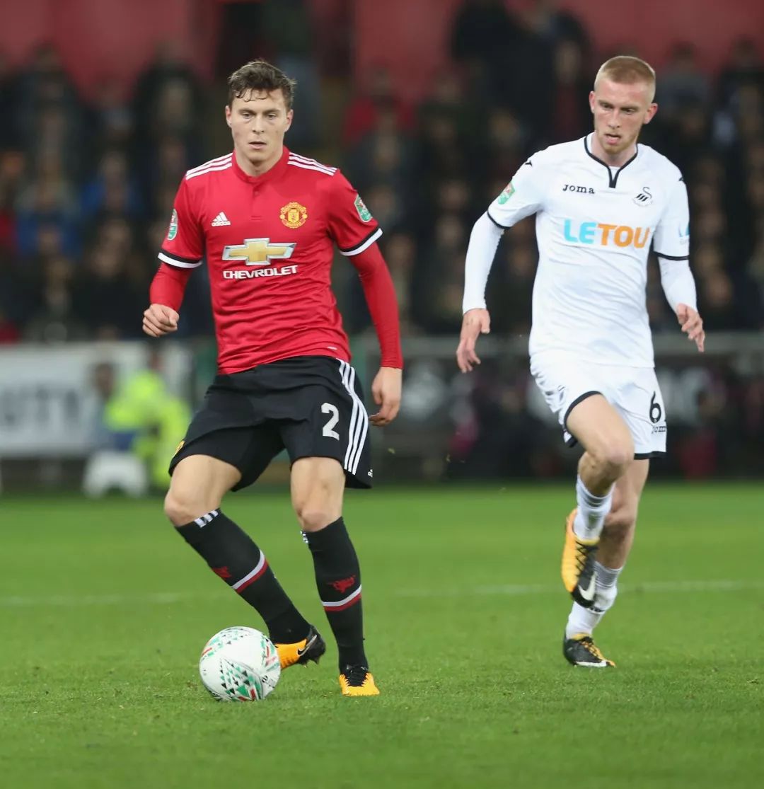 赛更多地在 赛更多地在